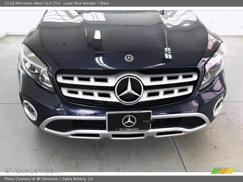 Lunar Blue Metallic / Black 2018 Mercedes-Benz GLA 250