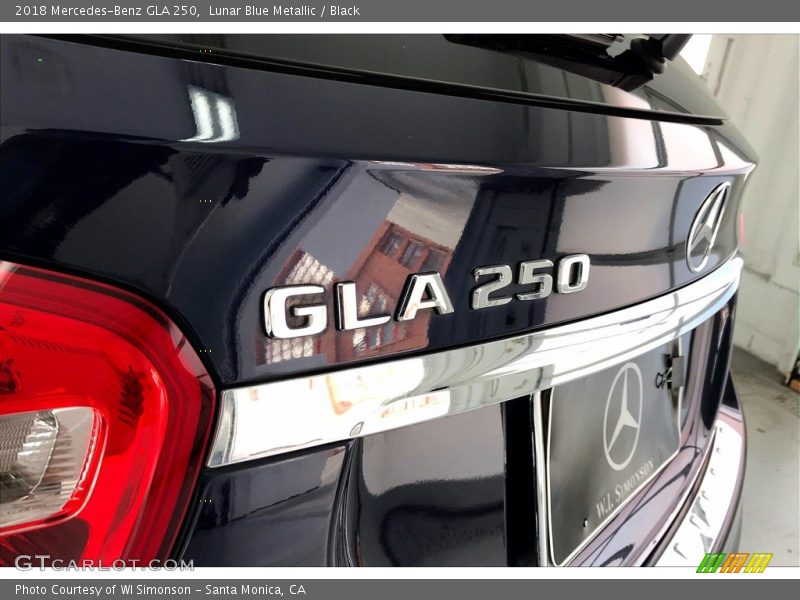 Lunar Blue Metallic / Black 2018 Mercedes-Benz GLA 250