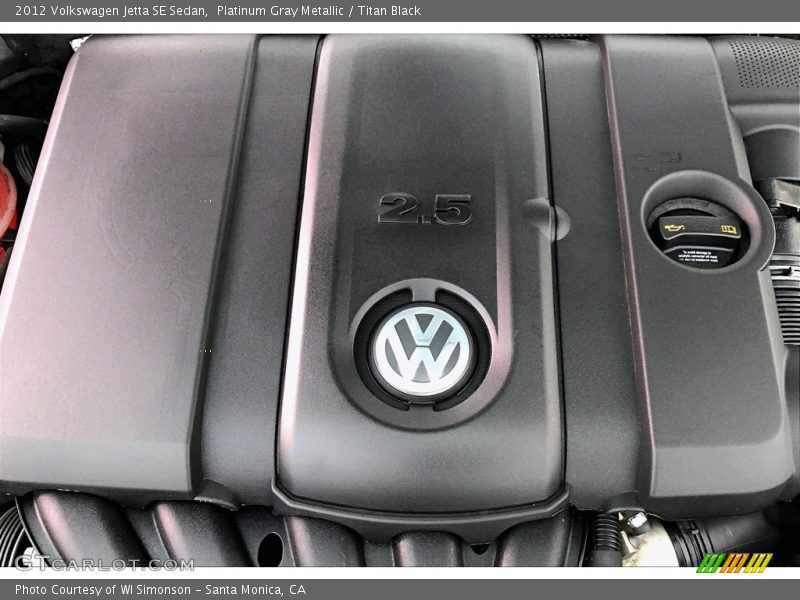 Platinum Gray Metallic / Titan Black 2012 Volkswagen Jetta SE Sedan