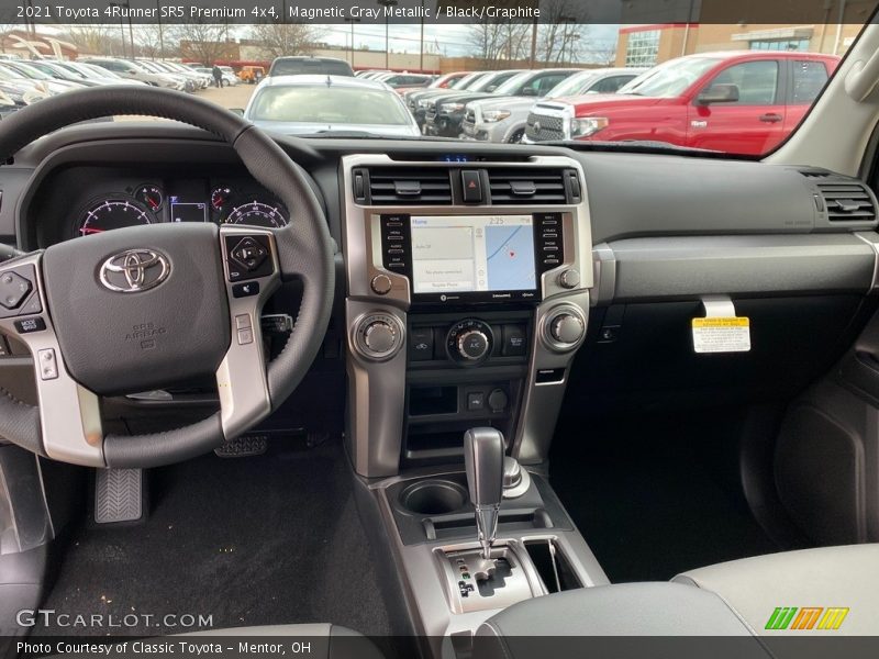 Magnetic Gray Metallic / Black/Graphite 2021 Toyota 4Runner SR5 Premium 4x4