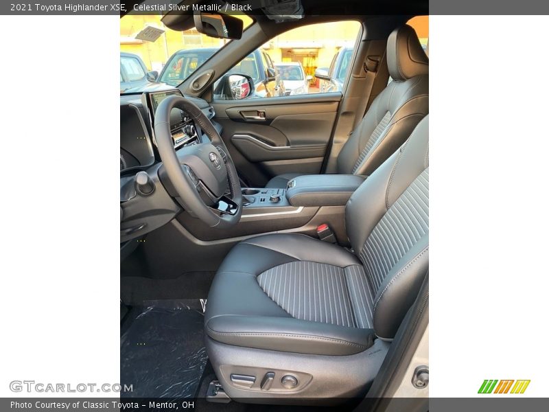 Celestial Silver Metallic / Black 2021 Toyota Highlander XSE