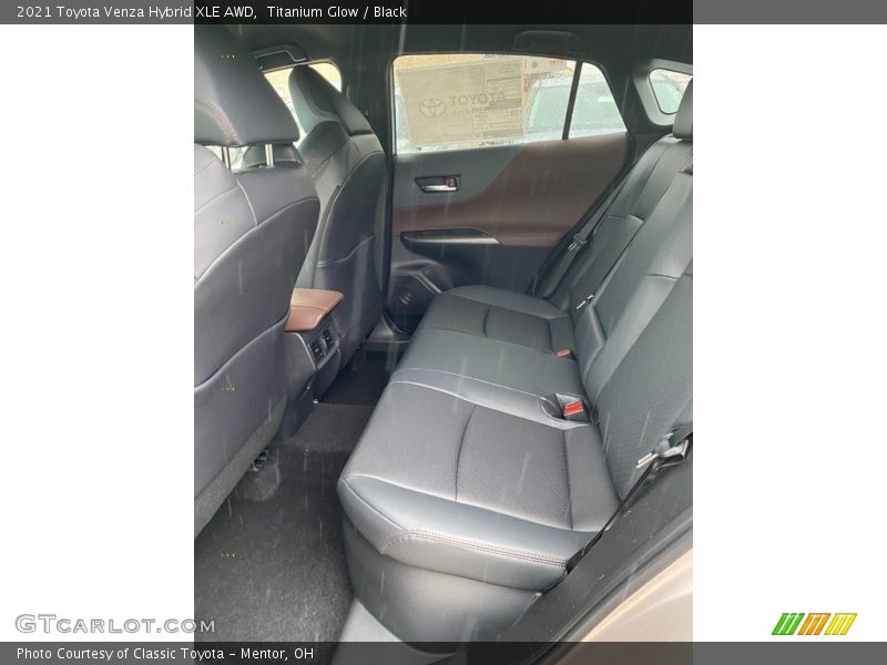 Titanium Glow / Black 2021 Toyota Venza Hybrid XLE AWD