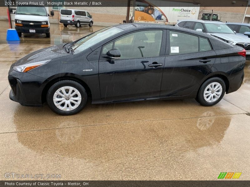 Midnight Black Metallic / Black 2021 Toyota Prius LE
