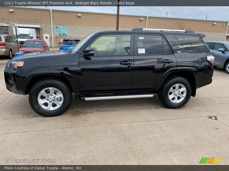 Midnight Black Metallic / Sand Beige 2021 Toyota 4Runner SR5 Premium 4x4