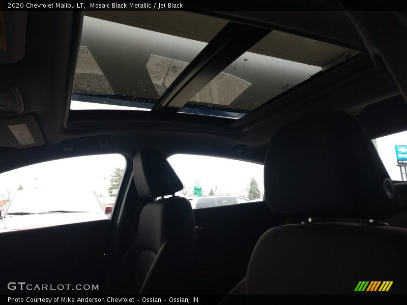 Mosaic Black Metallic / Jet Black 2020 Chevrolet Malibu LT