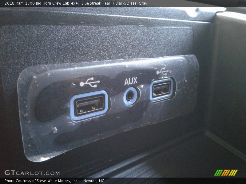 Blue Streak Pearl / Black/Diesel Gray 2018 Ram 1500 Big Horn Crew Cab 4x4