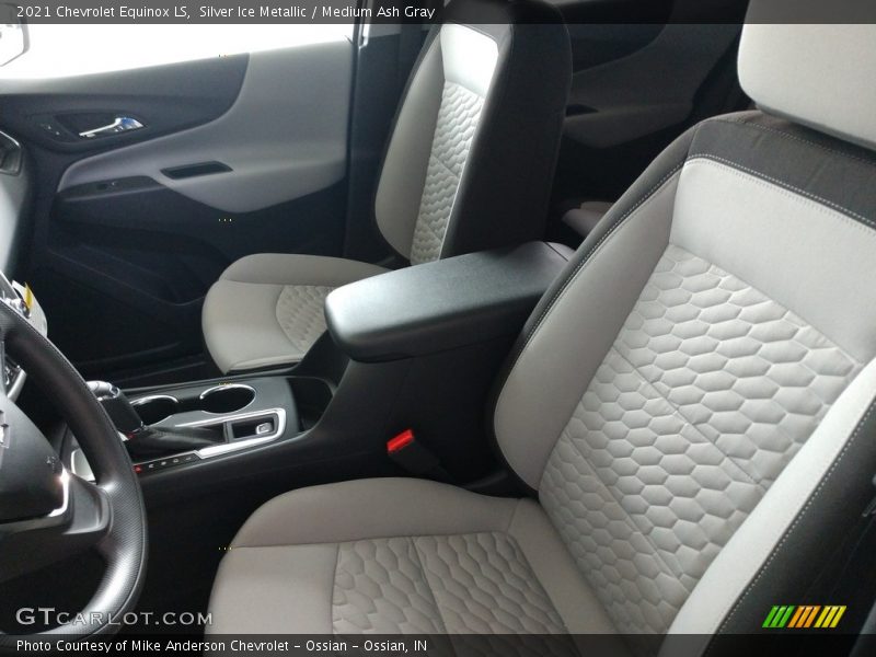Silver Ice Metallic / Medium Ash Gray 2021 Chevrolet Equinox LS