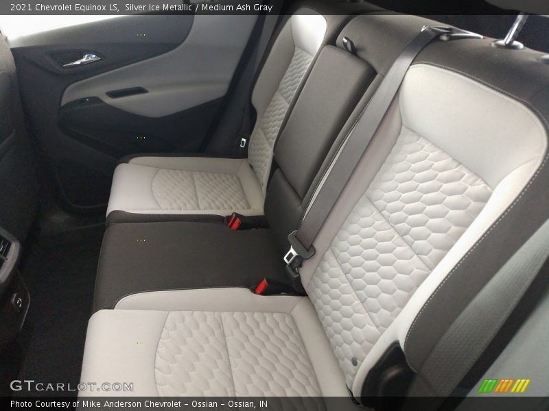 Silver Ice Metallic / Medium Ash Gray 2021 Chevrolet Equinox LS