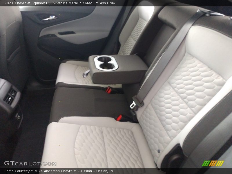Silver Ice Metallic / Medium Ash Gray 2021 Chevrolet Equinox LS