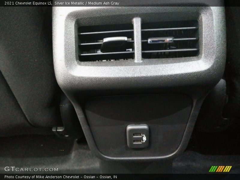 Silver Ice Metallic / Medium Ash Gray 2021 Chevrolet Equinox LS