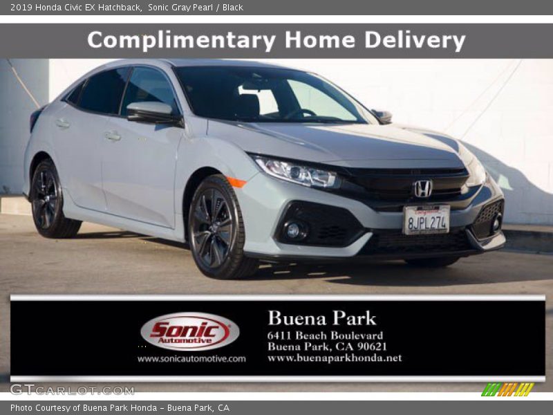 Sonic Gray Pearl / Black 2019 Honda Civic EX Hatchback