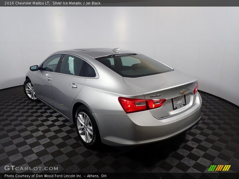 Silver Ice Metallic / Jet Black 2016 Chevrolet Malibu LT