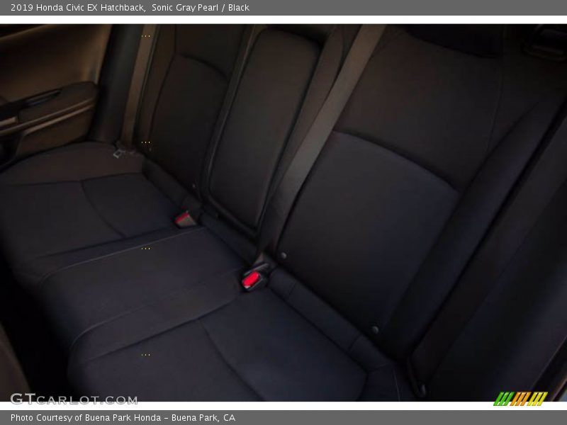 Sonic Gray Pearl / Black 2019 Honda Civic EX Hatchback