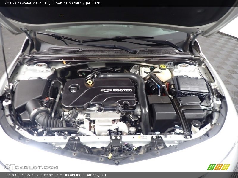 Silver Ice Metallic / Jet Black 2016 Chevrolet Malibu LT
