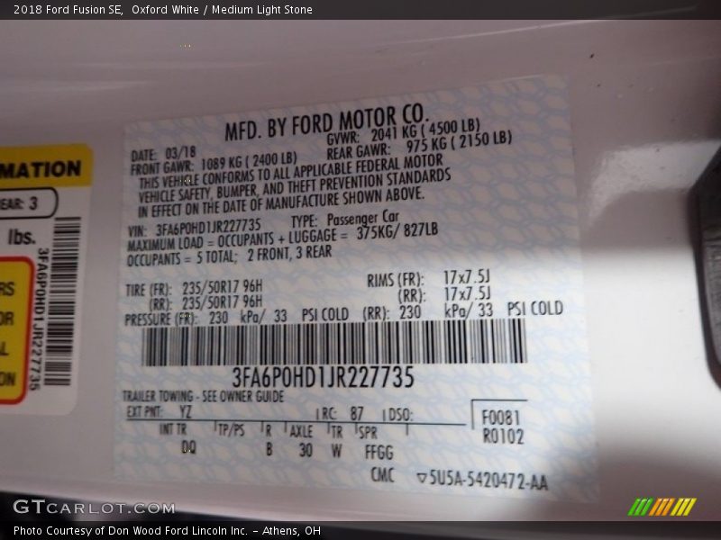 Oxford White / Medium Light Stone 2018 Ford Fusion SE