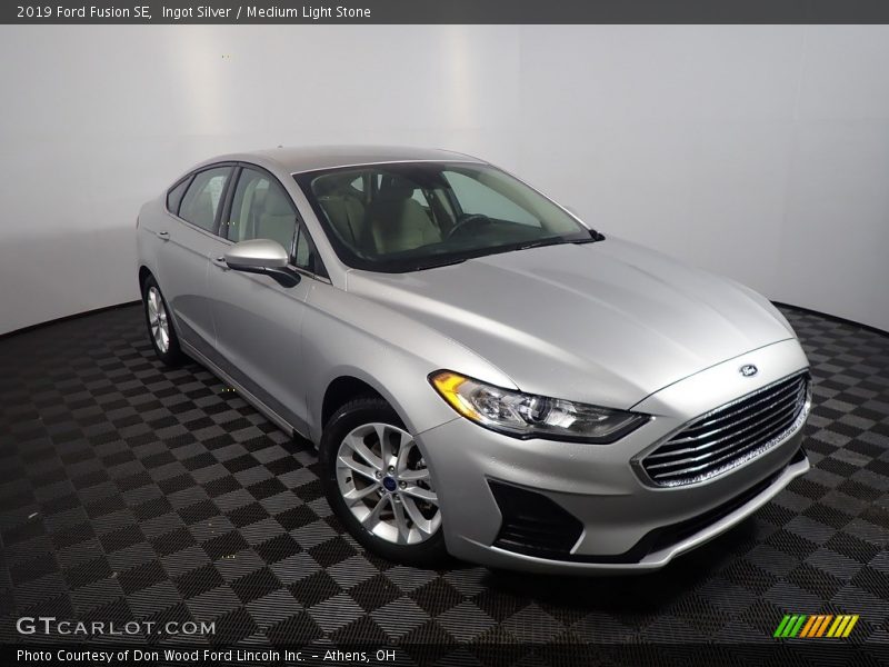 Ingot Silver / Medium Light Stone 2019 Ford Fusion SE