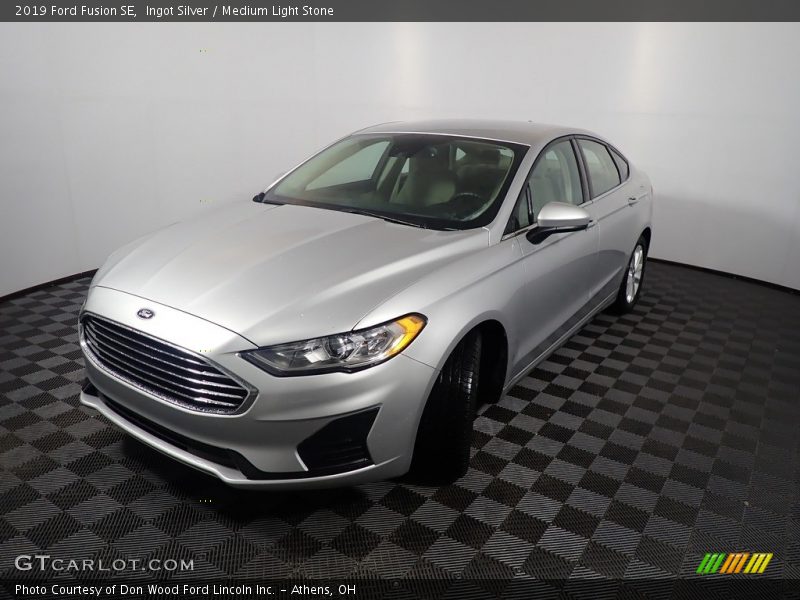 Ingot Silver / Medium Light Stone 2019 Ford Fusion SE
