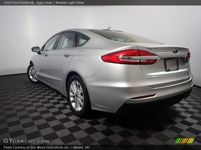 Ingot Silver / Medium Light Stone 2019 Ford Fusion SE