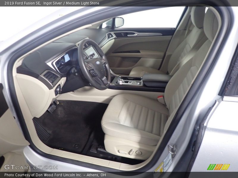 Ingot Silver / Medium Light Stone 2019 Ford Fusion SE