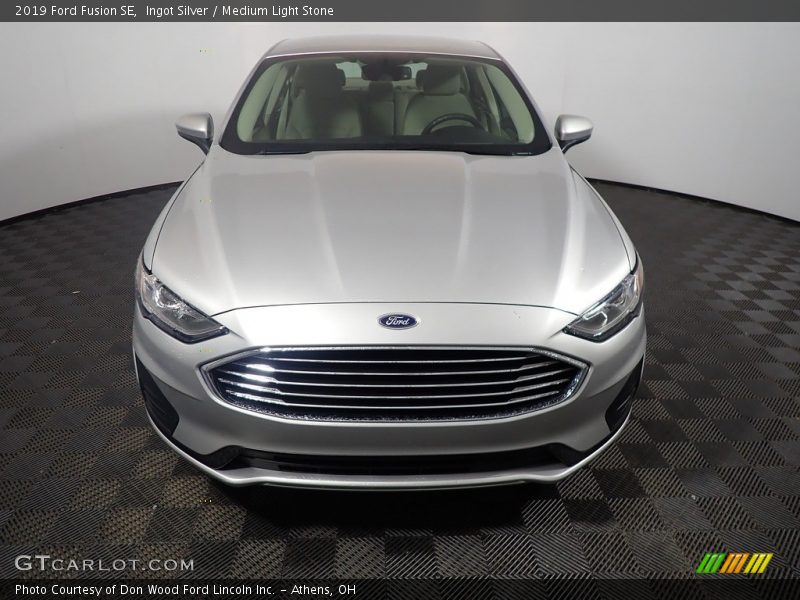 Ingot Silver / Medium Light Stone 2019 Ford Fusion SE