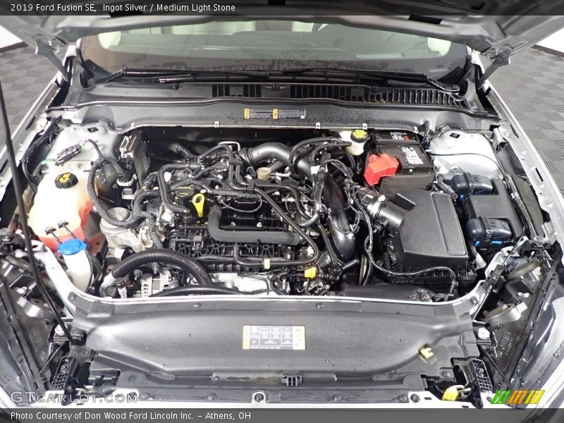 Ingot Silver / Medium Light Stone 2019 Ford Fusion SE
