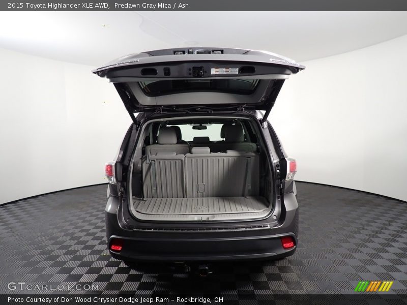 Predawn Gray Mica / Ash 2015 Toyota Highlander XLE AWD