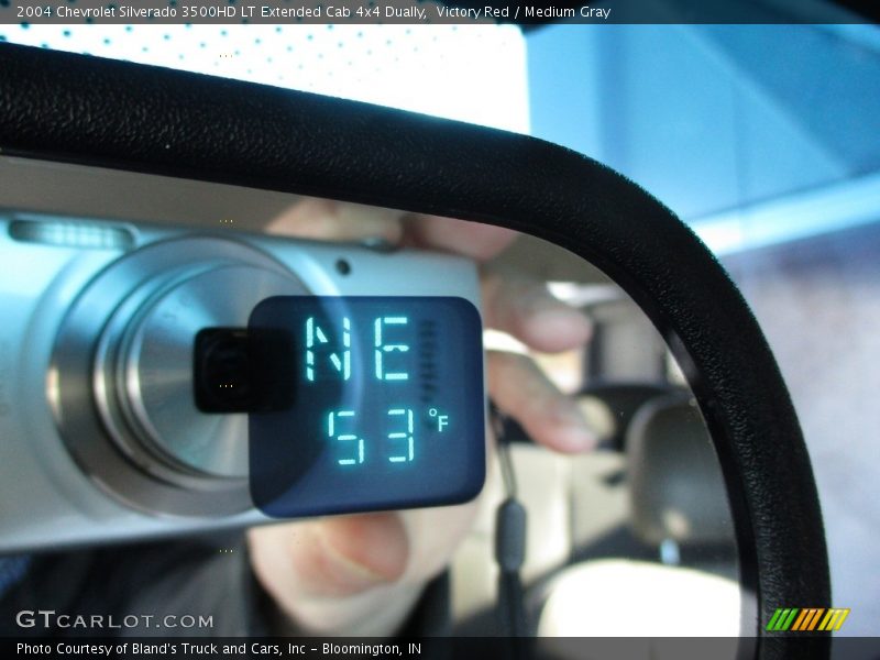 Victory Red / Medium Gray 2004 Chevrolet Silverado 3500HD LT Extended Cab 4x4 Dually