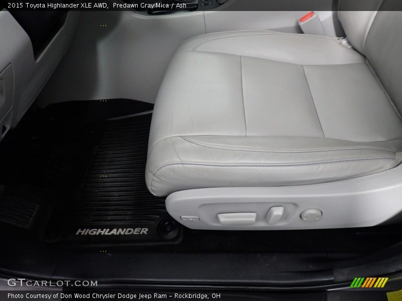Predawn Gray Mica / Ash 2015 Toyota Highlander XLE AWD