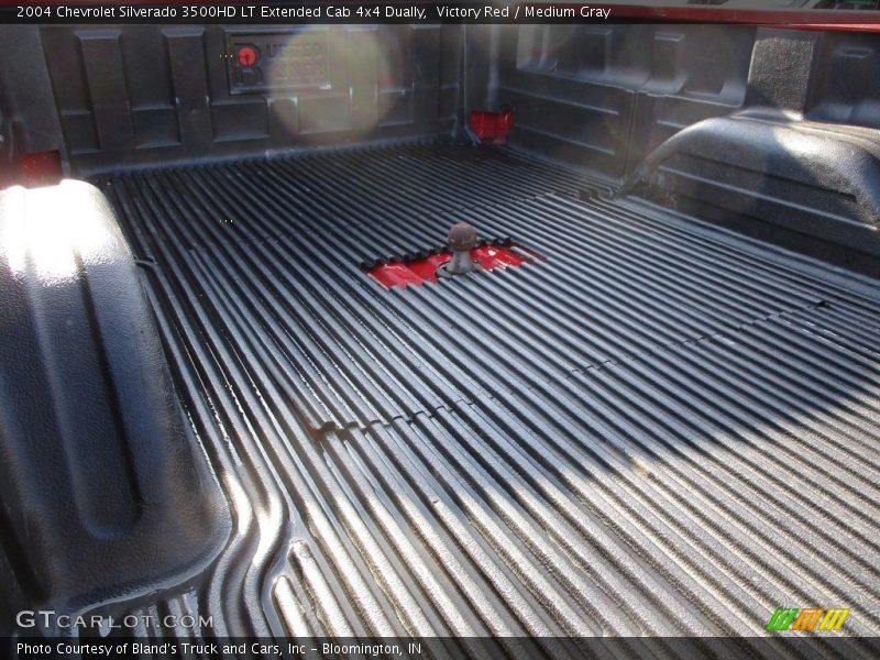 Victory Red / Medium Gray 2004 Chevrolet Silverado 3500HD LT Extended Cab 4x4 Dually