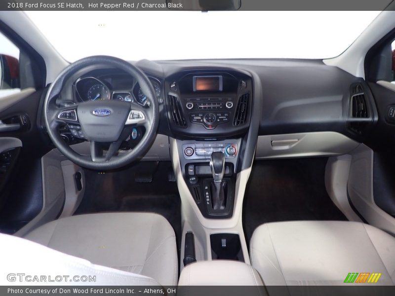 Hot Pepper Red / Charcoal Black 2018 Ford Focus SE Hatch