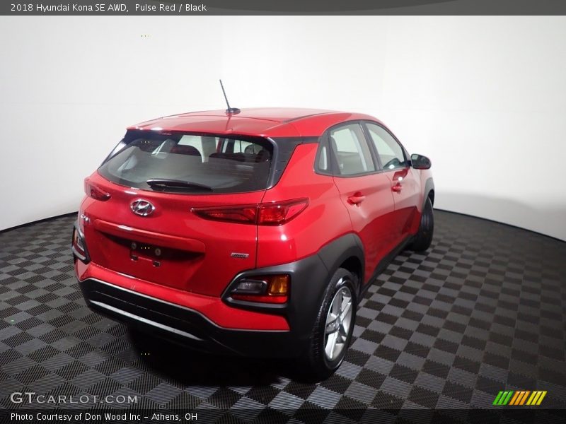 Pulse Red / Black 2018 Hyundai Kona SE AWD