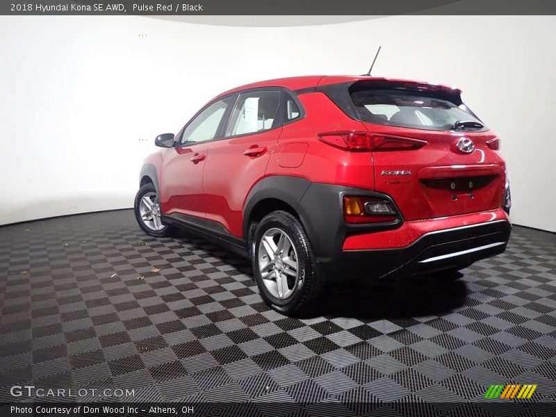 Pulse Red / Black 2018 Hyundai Kona SE AWD