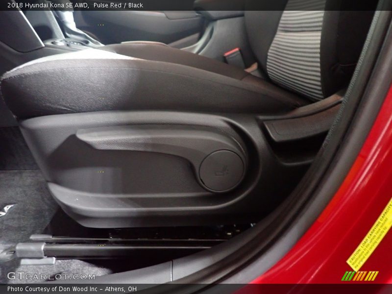 Pulse Red / Black 2018 Hyundai Kona SE AWD