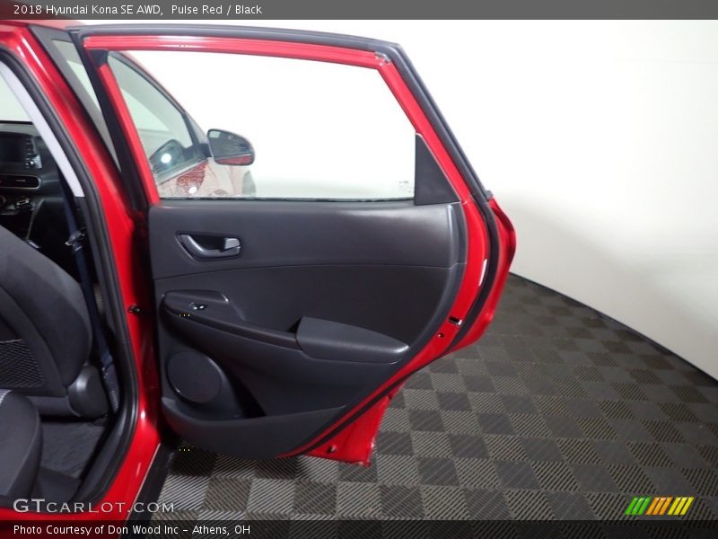 Pulse Red / Black 2018 Hyundai Kona SE AWD