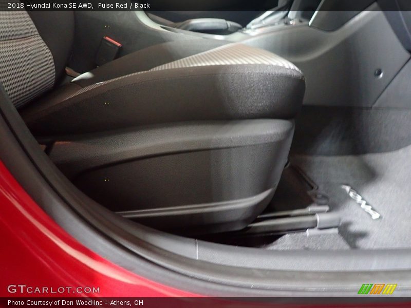 Pulse Red / Black 2018 Hyundai Kona SE AWD