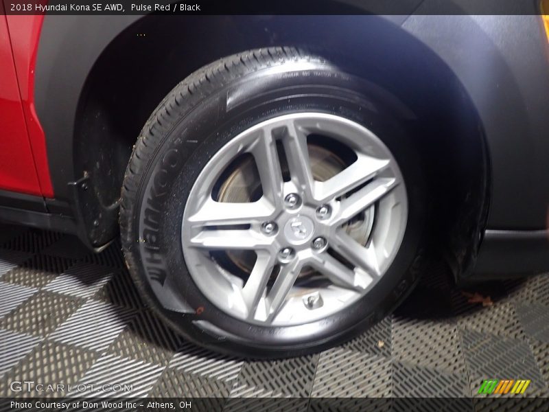 Pulse Red / Black 2018 Hyundai Kona SE AWD