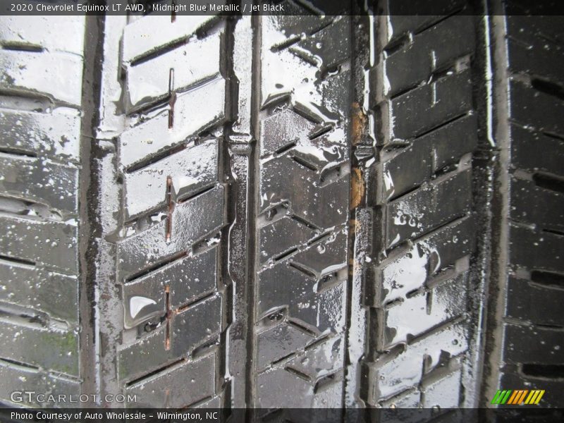 Midnight Blue Metallic / Jet Black 2020 Chevrolet Equinox LT AWD