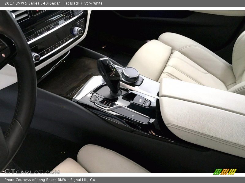 Jet Black / Ivory White 2017 BMW 5 Series 540i Sedan