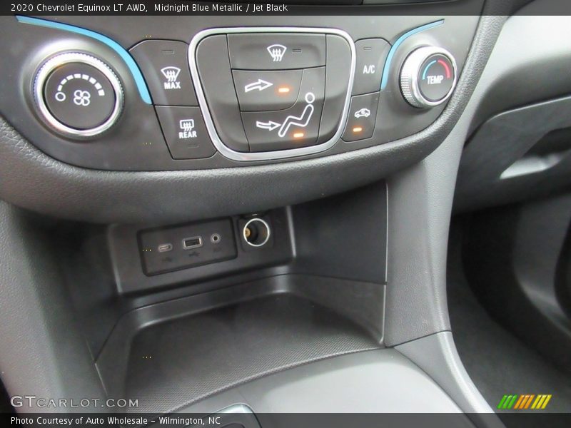 Midnight Blue Metallic / Jet Black 2020 Chevrolet Equinox LT AWD