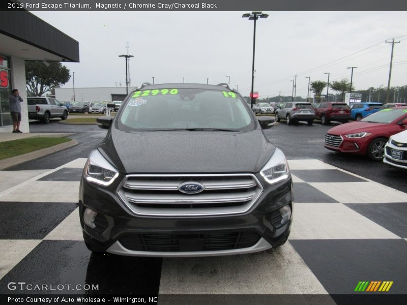 Magnetic / Chromite Gray/Charcoal Black 2019 Ford Escape Titanium
