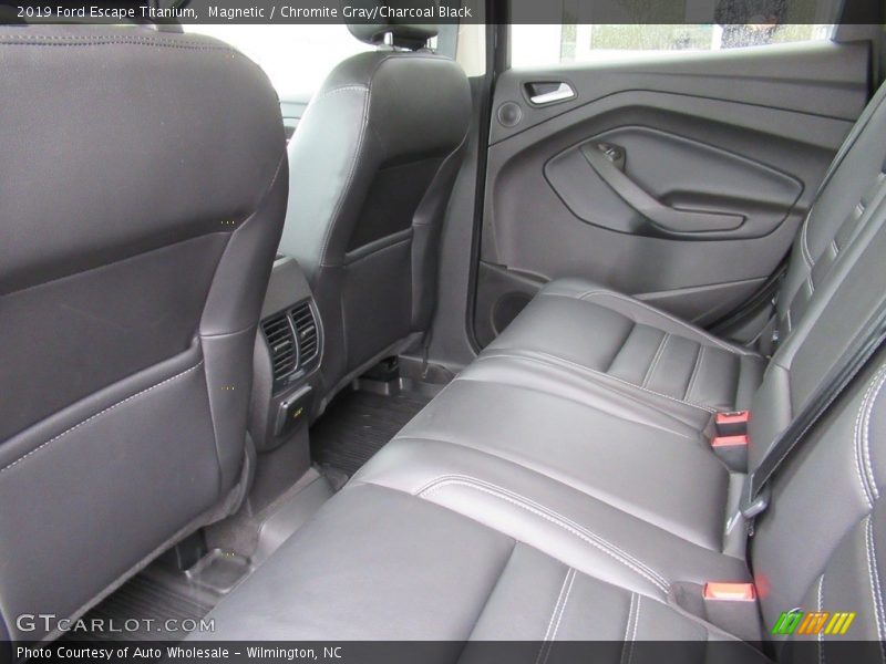 Magnetic / Chromite Gray/Charcoal Black 2019 Ford Escape Titanium