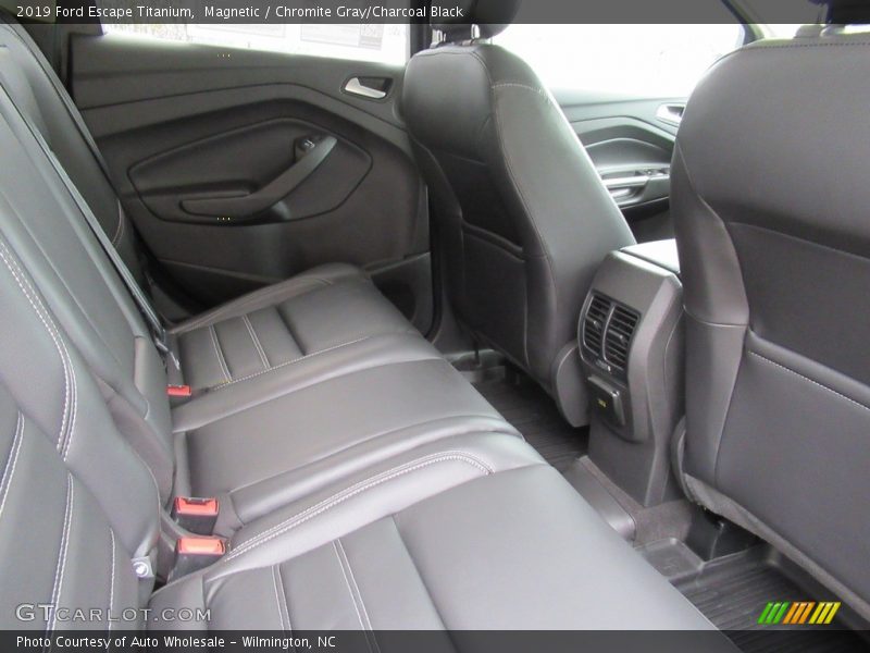 Magnetic / Chromite Gray/Charcoal Black 2019 Ford Escape Titanium