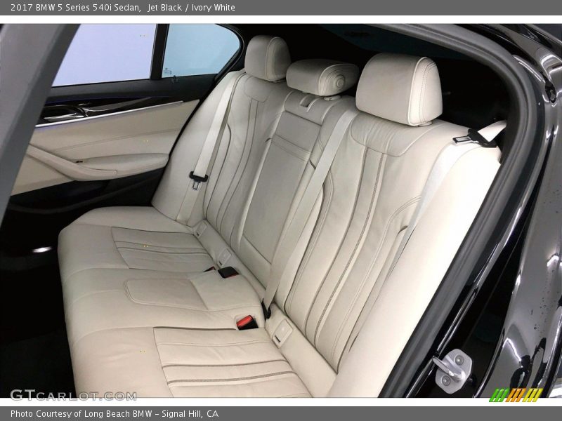 Jet Black / Ivory White 2017 BMW 5 Series 540i Sedan