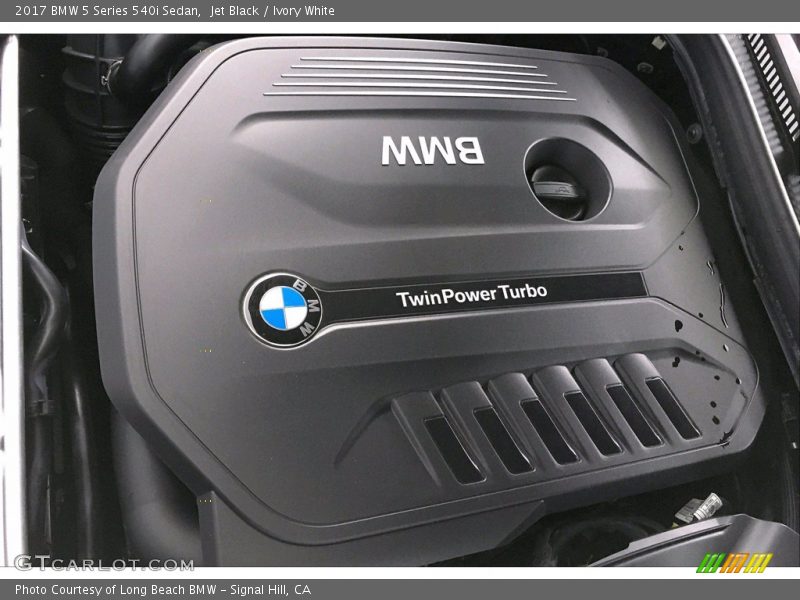 Jet Black / Ivory White 2017 BMW 5 Series 540i Sedan