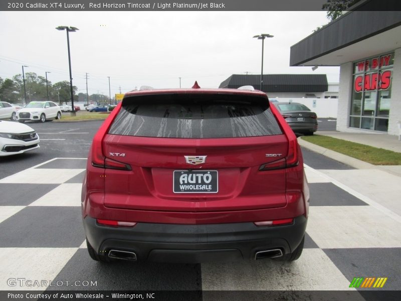 Red Horizon Tintcoat / Light Platinum/Jet Black 2020 Cadillac XT4 Luxury