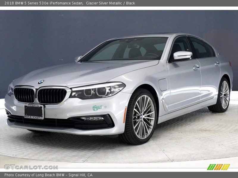 Glacier Silver Metallic / Black 2018 BMW 5 Series 530e iPerfomance Sedan