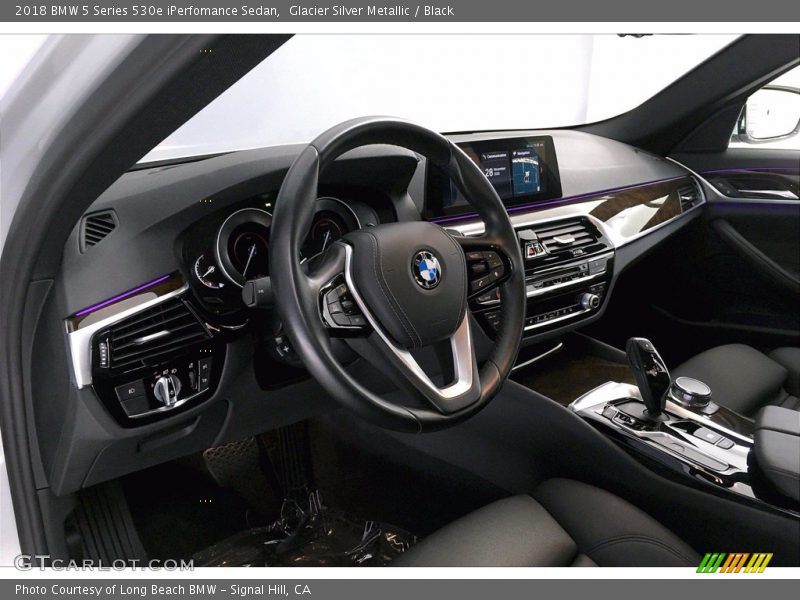Glacier Silver Metallic / Black 2018 BMW 5 Series 530e iPerfomance Sedan