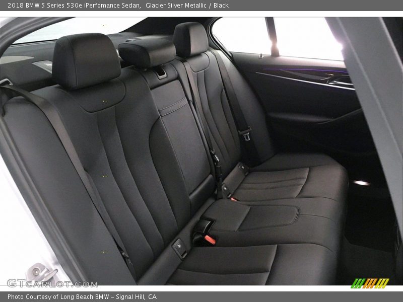 Glacier Silver Metallic / Black 2018 BMW 5 Series 530e iPerfomance Sedan