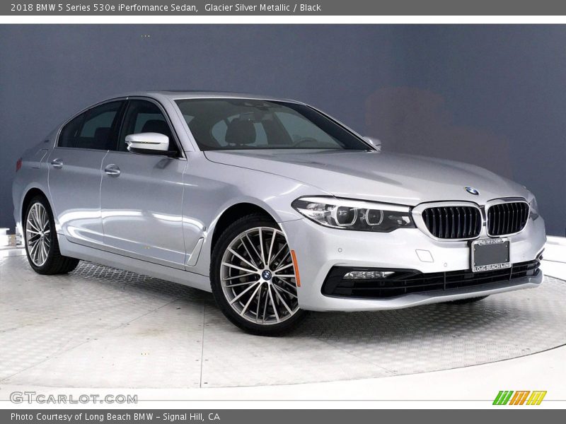 Glacier Silver Metallic / Black 2018 BMW 5 Series 530e iPerfomance Sedan