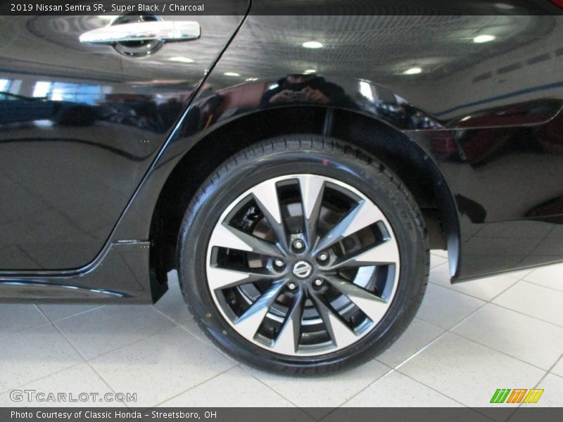 Super Black / Charcoal 2019 Nissan Sentra SR
